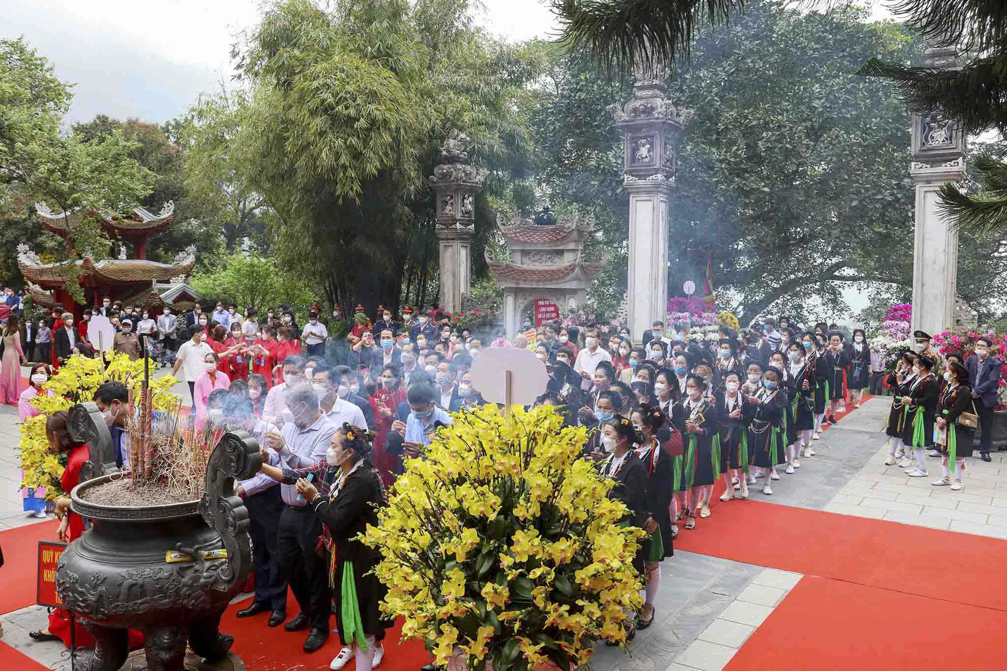 Trang trọng lễ dâng hương Quốc mẫu Tây Thiên Xuân Nhâm Dần 2022