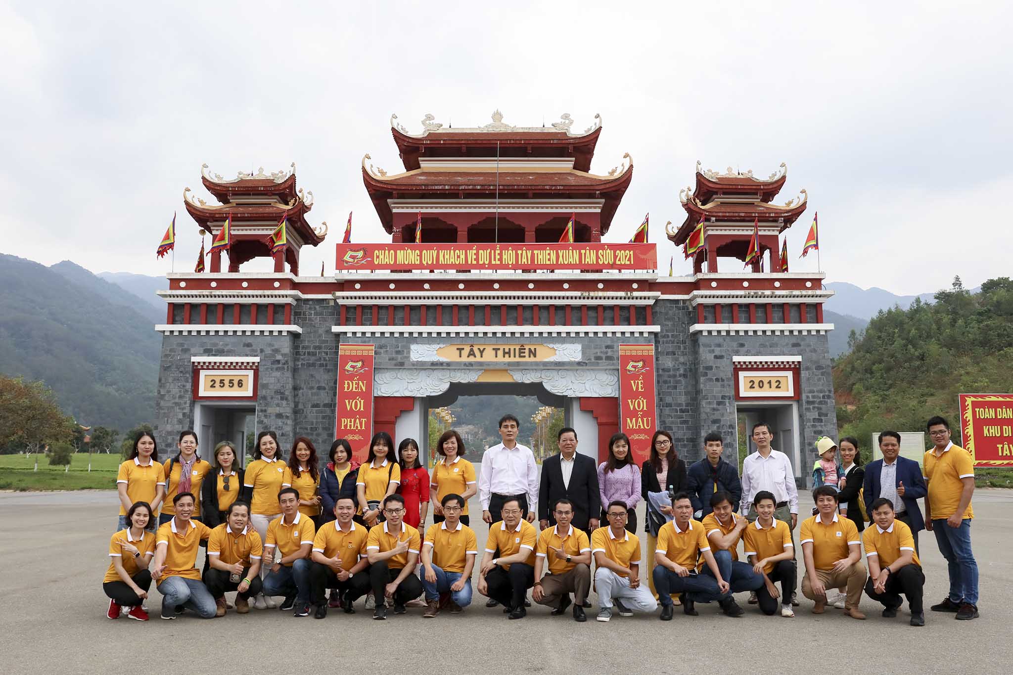 Gương mặt trẻ Việt Nam tiêu biểu 2020 về dâng hương Quốc mẫu Tây Thiên