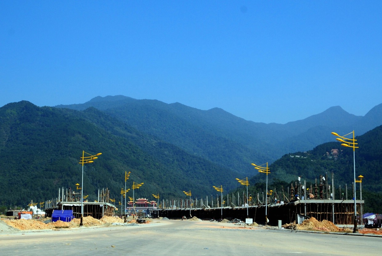 Không khí sôi động trên công trường Khu di tích danh thắng Tây Thiên