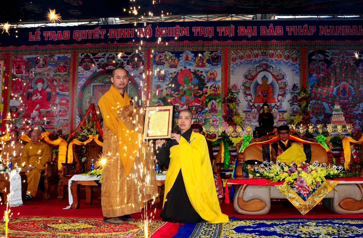 Lễ bổ nhiệm trụ trì Đại bảo tháp Mandala Tây Thiên